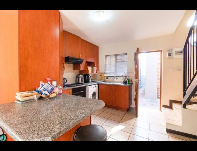 2 BEDROOM APARTMENT FOR SALE IN BIRCHLEIGH